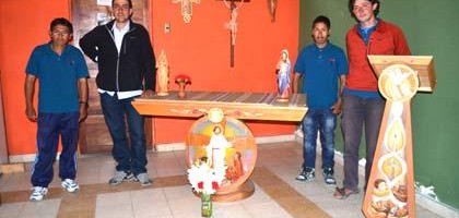 El arte y muebles en madera en el Centro Mariano de Oruro
